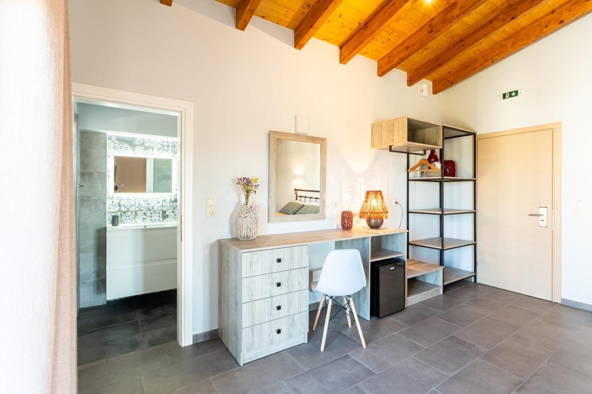 Petrino Serene Nests - Bright Getaways Kakovatos Eksteriør billede