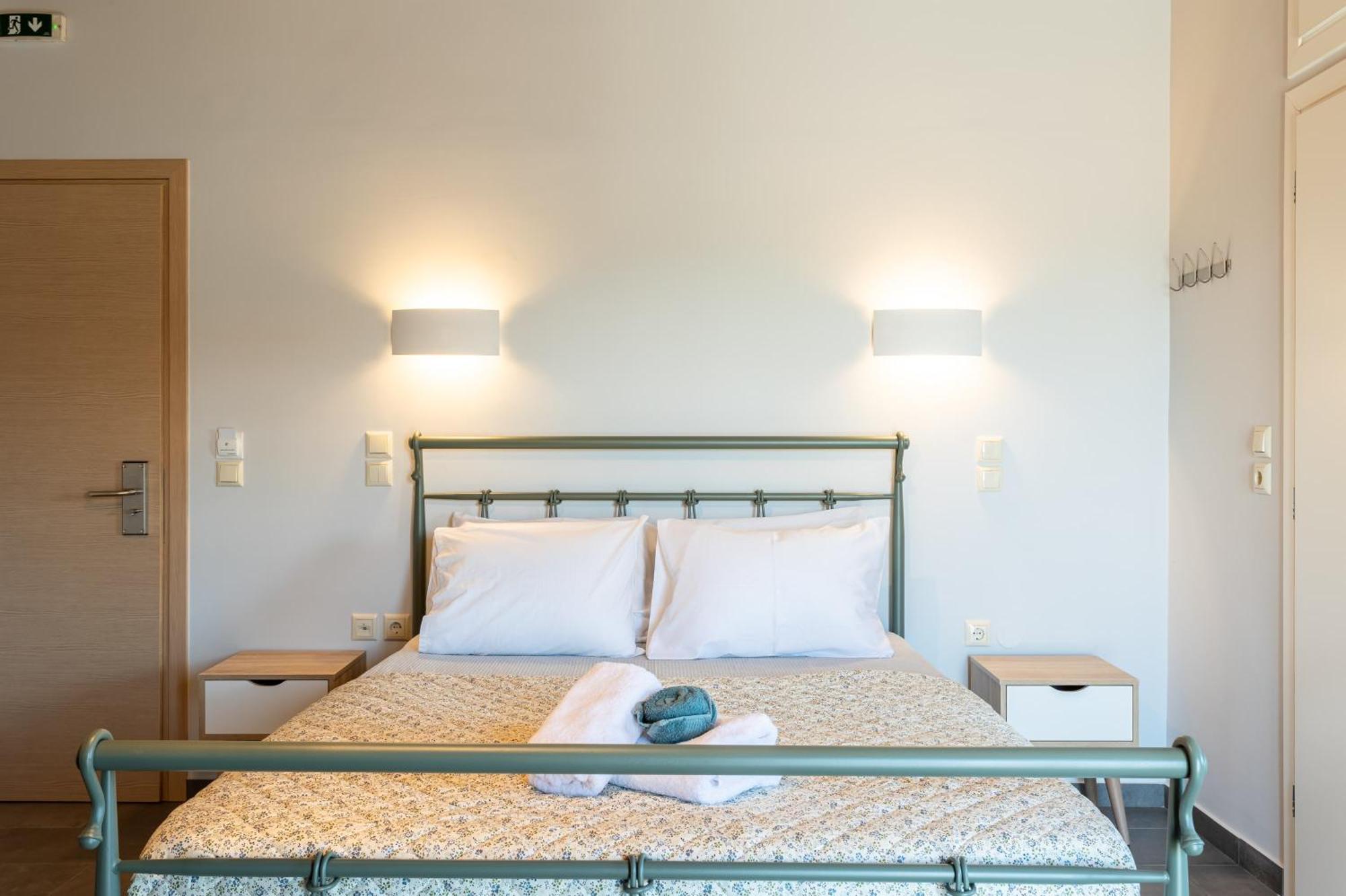 Petrino Serene Nests - Bright Getaways Kakovatos Eksteriør billede