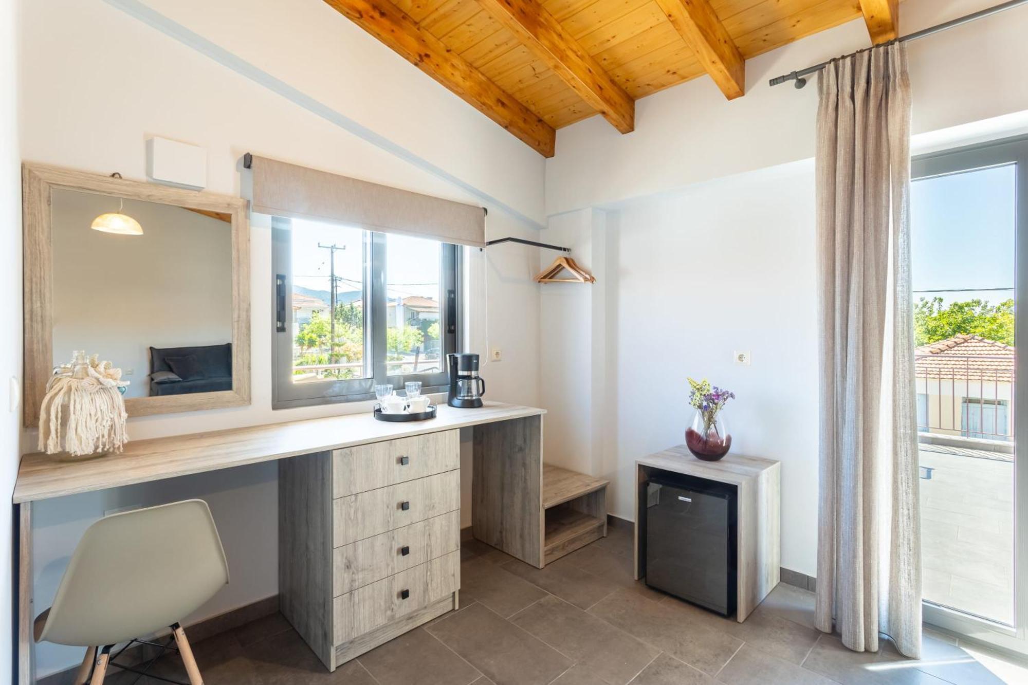 Petrino Serene Nests - Bright Getaways Kakovatos Eksteriør billede